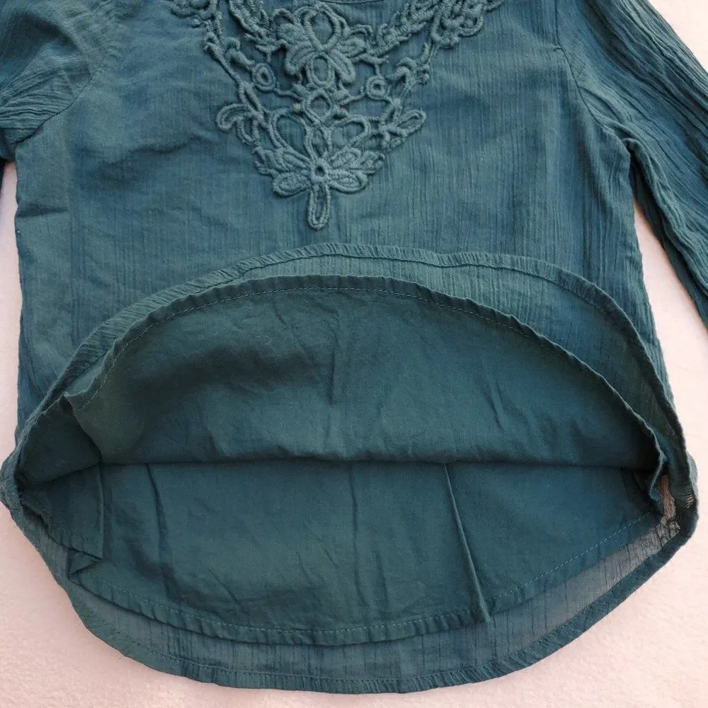 Old Navy green 3/4 sleeve shirt